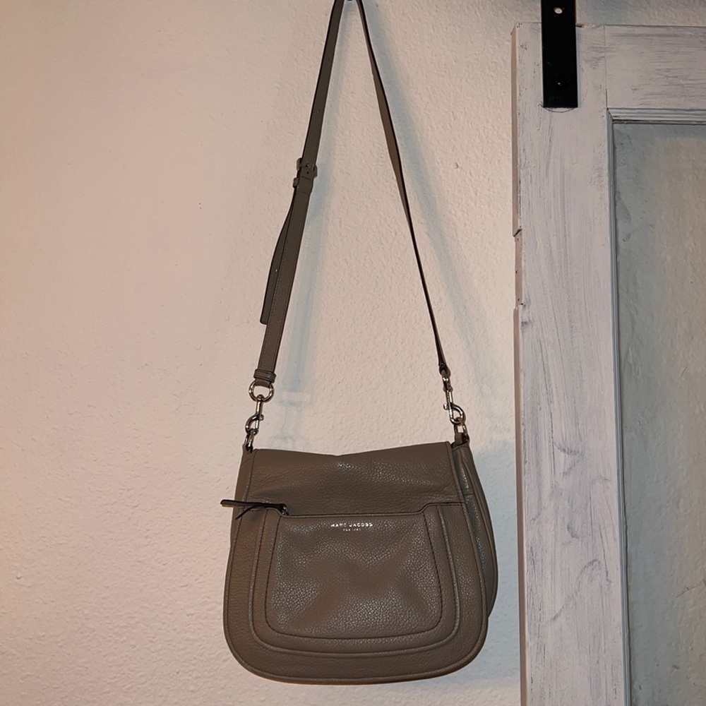 MARC JACOBS EMPIRE CITY CROSS BODY - FREE SHIPPING